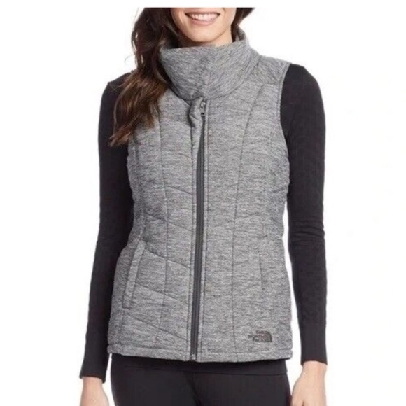 The North Face Pseudio Hooded Vest - Picture 4 of 4